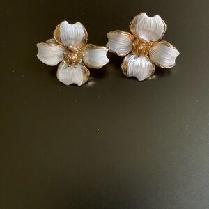 Giovanni Vintage Clip Earrings